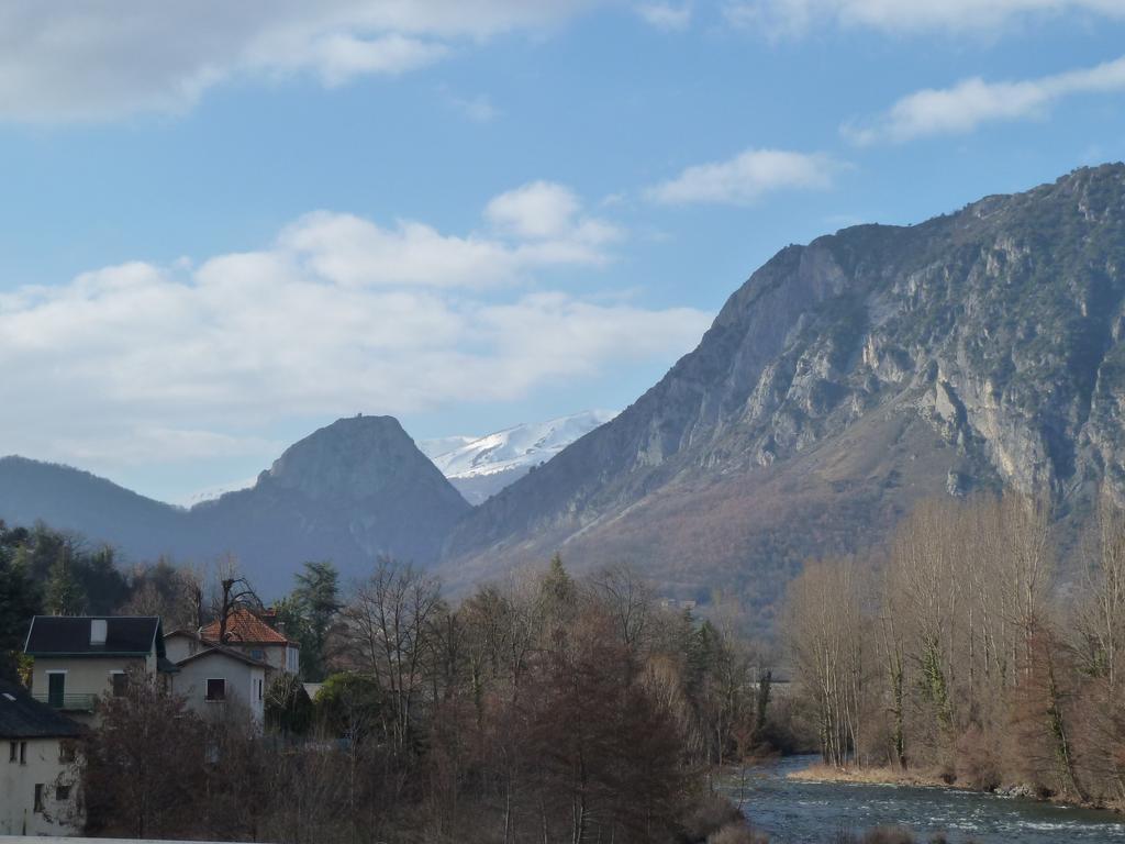 Hotel Le Bellevue Tarascon-sur-Ariege Exterior photo